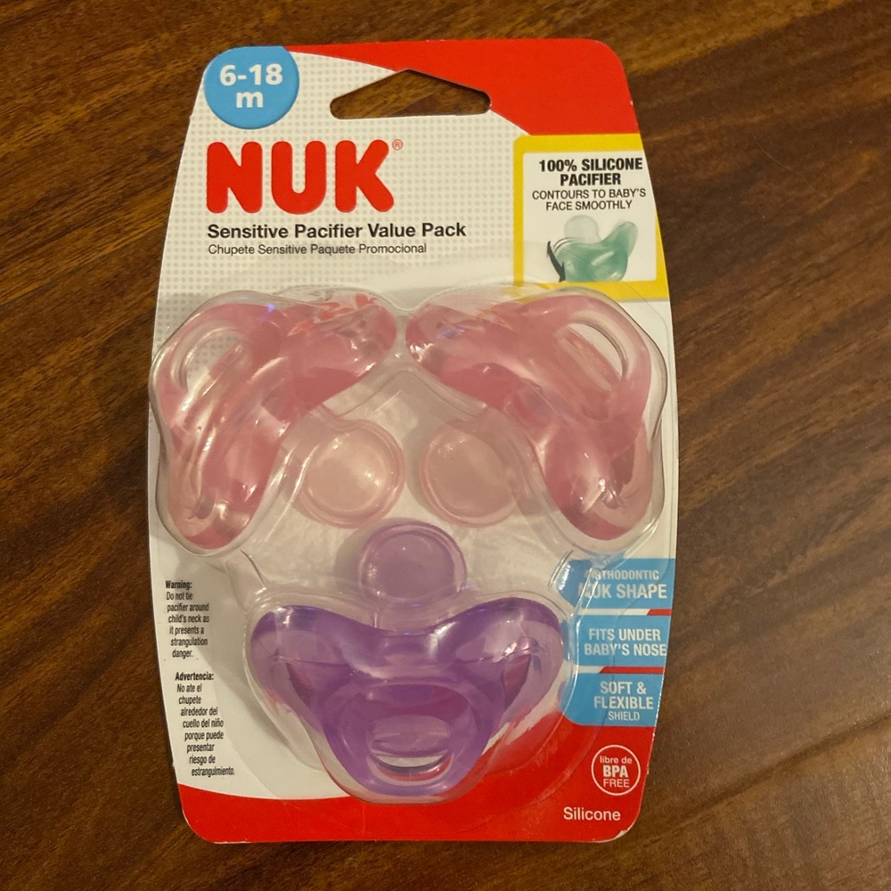 Nuk sensitive silicone pacifier 6-18M